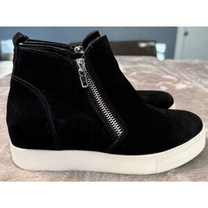 Steve Madden Wedgie Black Suede Hidden Wedge High Top Zip Sneakers Womens 10